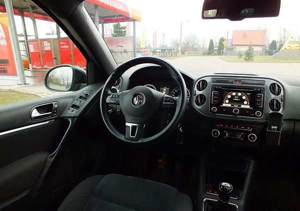 Volkswagen Tiguan cena 51800 przebieg: 208000, rok produkcji 2012 z Międzyrzec Podlaski małe 172